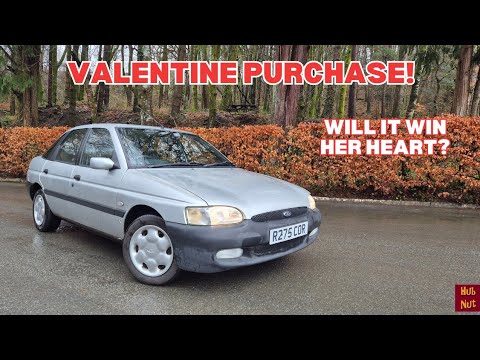 Will an £800 Ford Escort win Miss HubNut's heart? 300 miles from home!