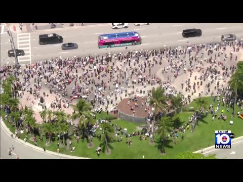 'No Kings' protests underway in Miami-Dade, Broward and Monroe counties