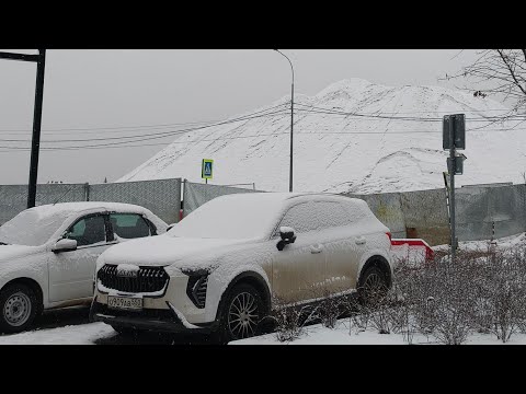 Время 7 утра и я за пловом. Лифт не работает две пятилировки воды пешком на 8 этаж принесла.