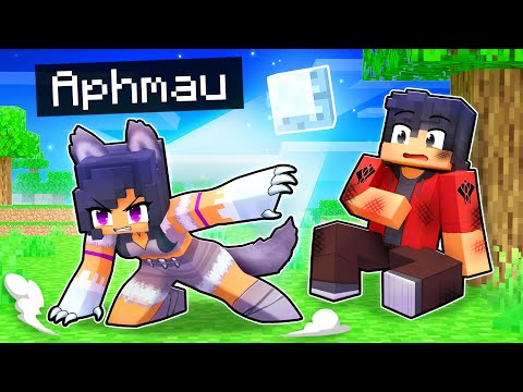 Playing Minecraft as a PROTECTIVE Direwolf!