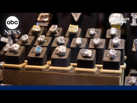 Women take over NYC’s Diamond District