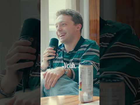 Lea Michele tells a heartfelt Glee Behind The Scenes story...