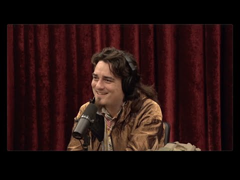 Joe Rogan Experience #2394 - Palmer Luckey