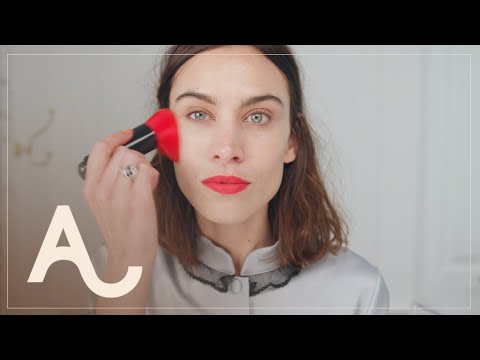 Alexa Chung Does Her Makeup In A Rush | ALEXACHUNG