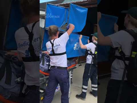 Würdet ihr als #sanitäter auf dem Oktoberfest arbeiten? 🚨 #shorts #wiesn2023 #oktoberfest2023