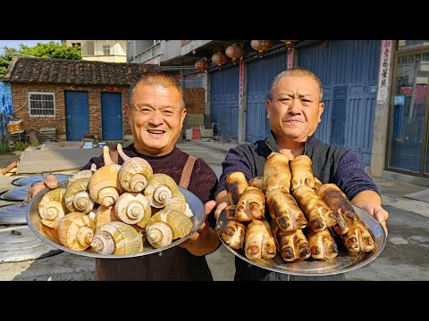 I bought 9 jin of conch and 15 pig trotters for 1280 yuan, stewed them on a wood-fired stove for ...
