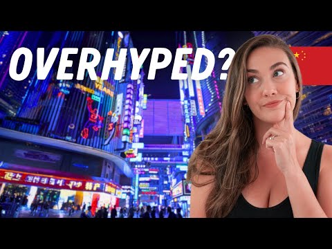 Americans Visit China's Most 'VIRAL' Megacity — Chongqing