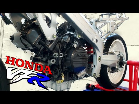 Restoration Of A Ruined Legend - Honda VFR 400 NC30 - Part 6