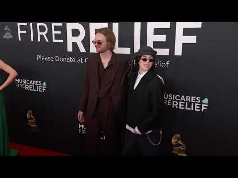 BILLIE EILISH & FINNEAS | Red Carpet Fashion Cam | 2025 GRAMMYs