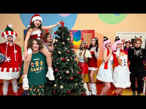 АМИНА ПРОУЧИЛА НОВЕНЬКУЮ! ОСТАЛАСЬ БЕЗ ПОДАРКА!!! ТАЙНЫЙ САНТА В КАМПУСЕ