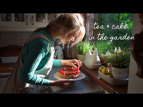 Slow Living in Northern Europe | No-Bake Lime-Avocado Cake & Vegan Chocolate Tart | Summer Garden
