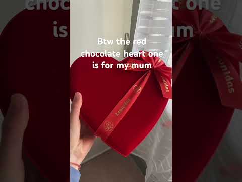 And all of these gifts were from my dad btw ♥️🌹🍓