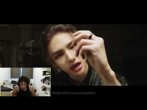 K-POP HATER REACTS TO STRAY KIDS FOR THE FIRST TIME! Stray Kids "神메뉴(God's Menu)" M/V