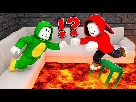 JJ and Mikey Get Attacked by Lava ?! (Maizen Roblox)