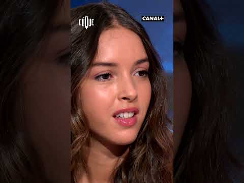 Lyna Khoudri clique sur "Tout en Gucci" de Ninho - CANAL+