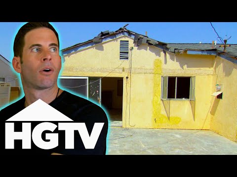 Patio Cover That Looks "Like A War Scene" Worries Tarek & Christina | Flip Or Flop