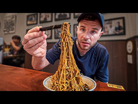 Hunting For Shanghai's Most Famous Food 🇨🇳
