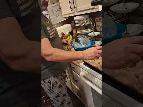 #daddyscooking #porkchopsandallthefixins #suppertime #foodie #deliciousfood