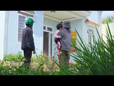 Single Mother with Nowhere to Go - We Volunteered to Help Her Find a Happy Home