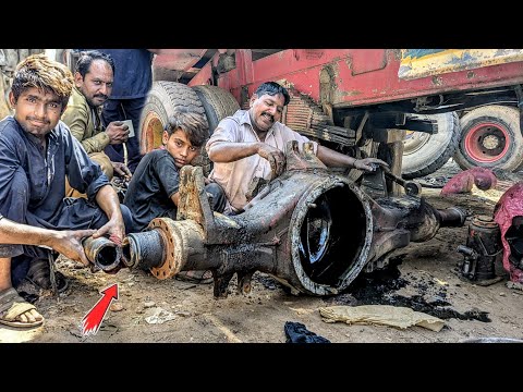 Pakistani Mechanic Repaired a Broken Rear Axel Housing Due To Overload Truck Emergency Repair Skill 