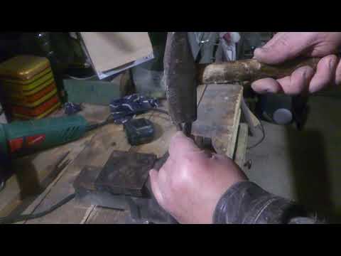 Изготовление прямоугольного отверстия под хвостовик ножа в больстере или гарде.