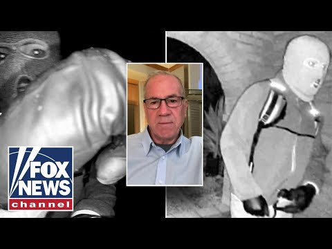 'DANGEROUS WORLD': Former homicide detective calls out key pieces of ransom note