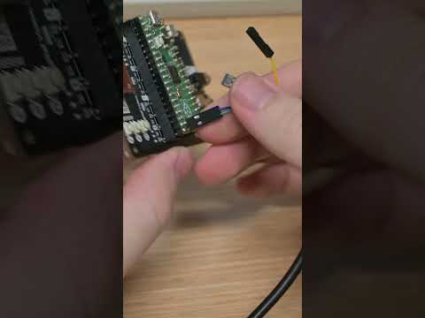 The lil'est baby NES emulator #raspberrypi