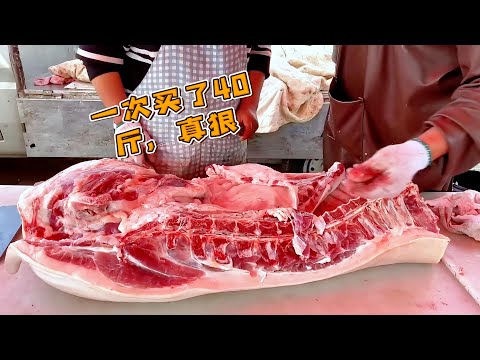 華哥賣豬肉遇到大客戶，快收攤買了40公斤豬肉，黑豬肉太受歡迎【玖叔v​​log】#pork #猪肉 #玖叔vlog#华哥猪肉#玖叔猪肉#豬肉