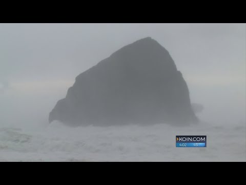 Large waves sweep man into ocean near Depoe Bay