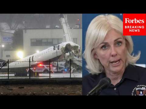 BREAKING: NTSB Officials Hold Press Briefing After Recovering Black Boxes In LaGuardia Collision