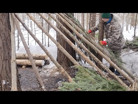 Build Multiple Cozy Huts For Solo Bushcraft Trips Life Off The Grid - My Bushcraft Life