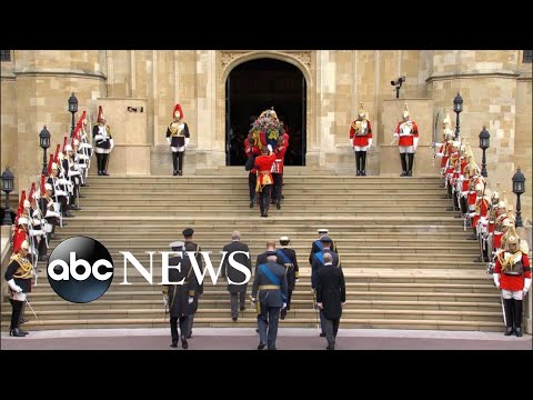 Queen Elizabeth II's procession arrives at St. George's Chapel | ABC News