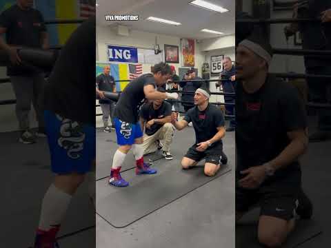 When Teofimo Lopez was talking tactics with Manny Pacquiao 🇵🇭