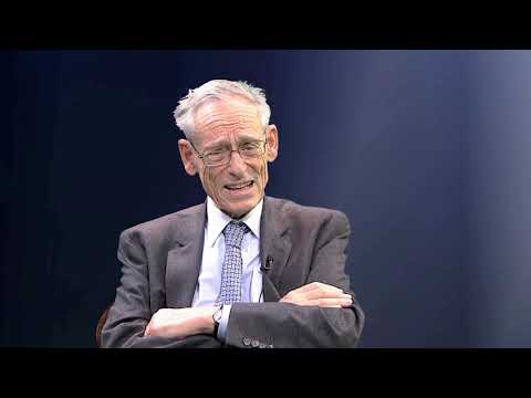 Hispanistas en el Cervantes: sir John H. Elliott