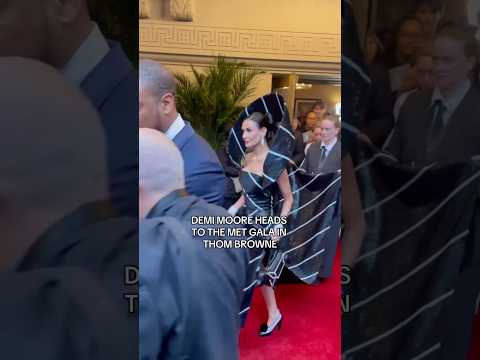 Our queen, #DemiMoore. 👑#MetGala