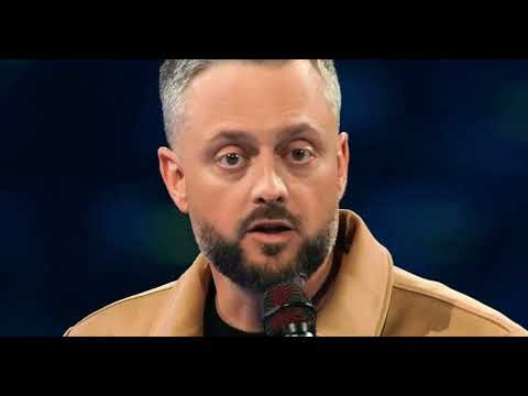 Nate Bargatze Explains How His Dad Had to Compete With a Donkey Jumping Off a High Dive