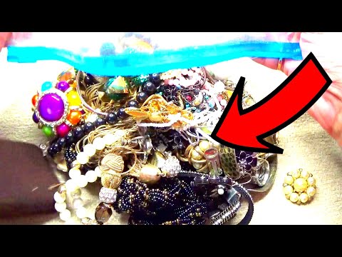 I FOUND IT AND WAS OVERWHELMED! GORGEOUS COSTUME JEWELRY! Vintage, antiques, jewelry.