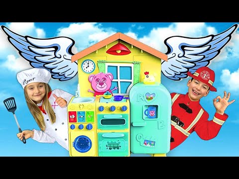 Sasha playing in Flying Toy Cafe with Wings