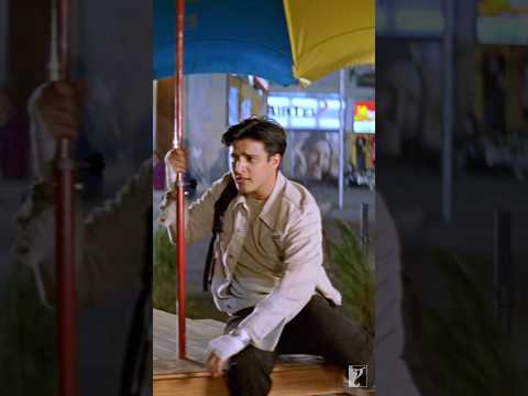 Does love do this to you too π€ | #ChalteChalte | #Mohabbatein