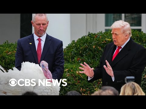 Trump slams Illinois Gov. JB Pritzker during Turkey pardon speech