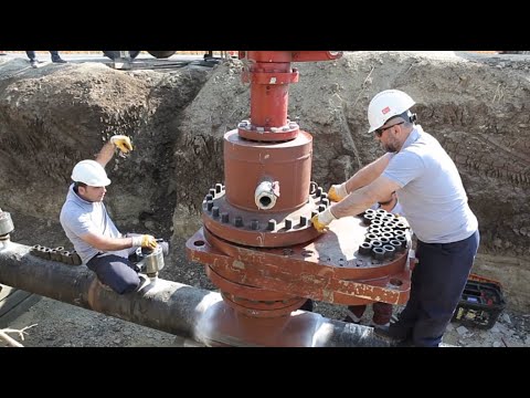 Great Teamwork Skills Of The Workers When Hot Tapping Giant Pipeline | Awesome Welding Skill