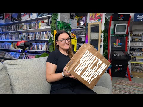 What's In The Box? Special unboxing from the UK | Team Retro