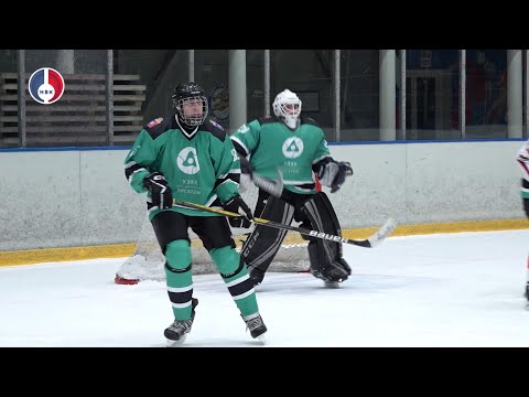 An ice battle unfolded at the Novouralsk Sports and Recreation Center between the UEHK and Phoeni...
