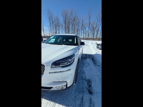 Anshu at Preston Ford in Burton with a Beautiful 2020 Lincoln Aviator Reserve!