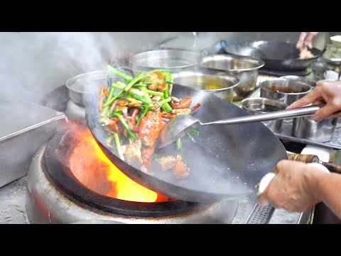 鑊氣【薑蔥炒蟹】師傅已到化境地步 一氣呵成 炒出真功夫！Hong Kong wok gas fried crab with ginger , the chef makes real kung fu !