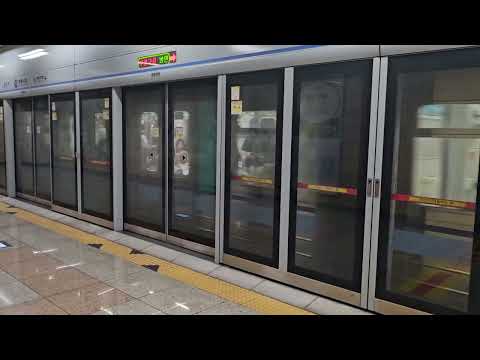 인천1호선 부평시장역 검단호수공원행 진입