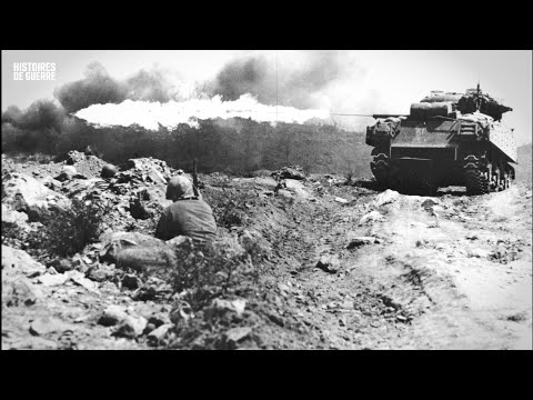 Les soldats japonais choqués par les chars lance flammes américains à Iwo Jima