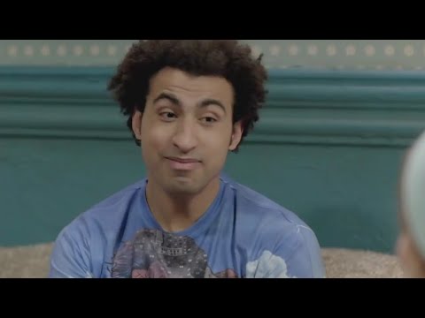 اضحك من قلبك مع علي ربيع وهو بيرخم علي دنيا سمير غانم علشان هيطلع في التلفزيون وهي مش عارفة😂😂