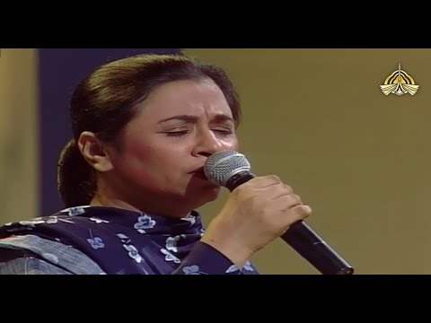 Nayyara sings Shaayar Siddiqui’s Ghazal کہاں ہو تم چلے آؤ محبت کا تقاضا ہے