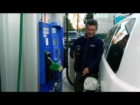 US eases some Russian oil sanctions but crude prices stay high